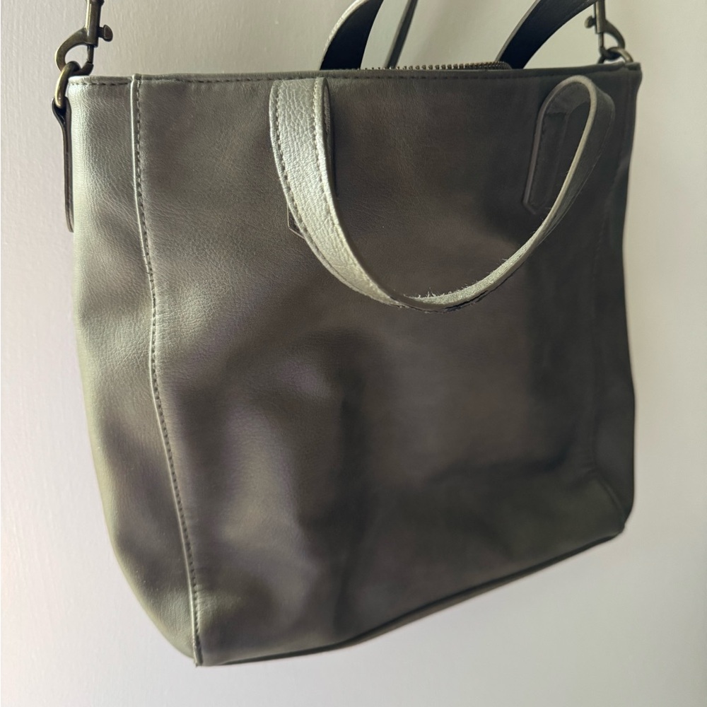 Crossbody tote bag